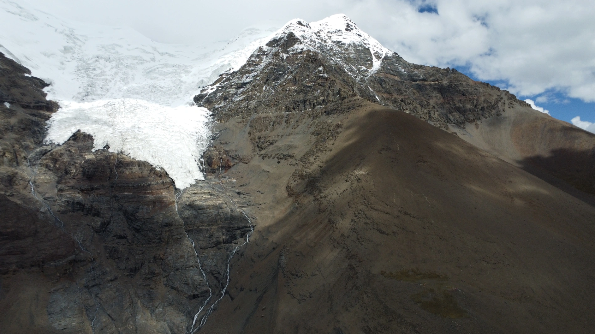 1763993941613 8jpnkn